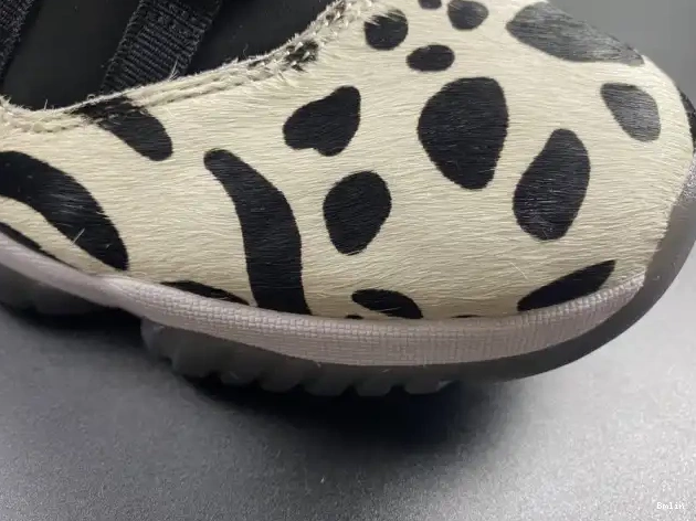Bmlin JORDAN AR0715-010 INSTINCT 11 AIR ANIMAL 0523